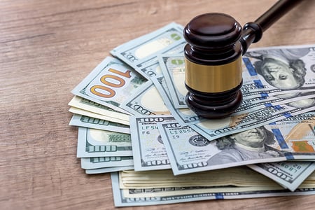 cash-advance-losing-injury-lawsuit-AdobeStock_135312193